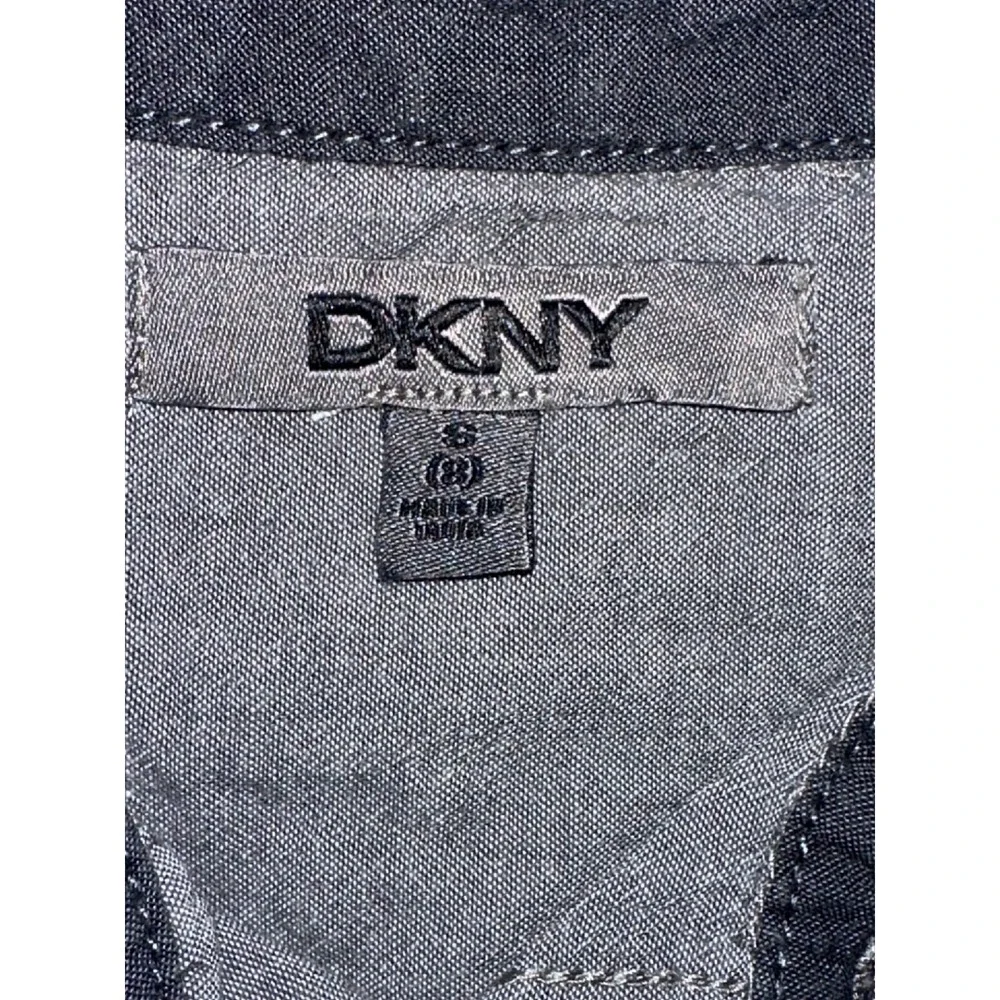 DKNY Boys Grey Chambray Short-Sleeve Button-Up Shirt Size 8 (S) - Picture 4 of 4